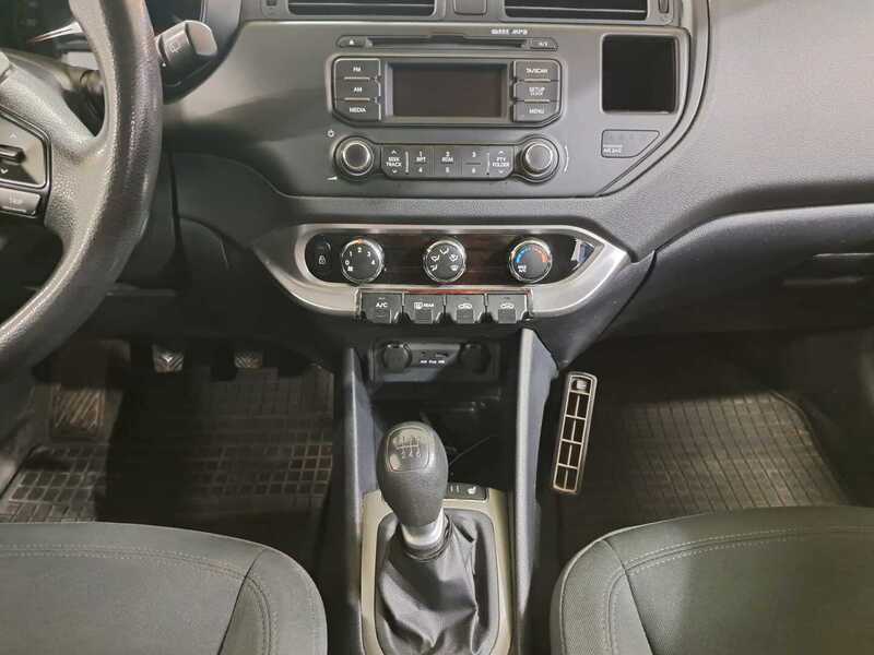Kia Rio vaihtoauto