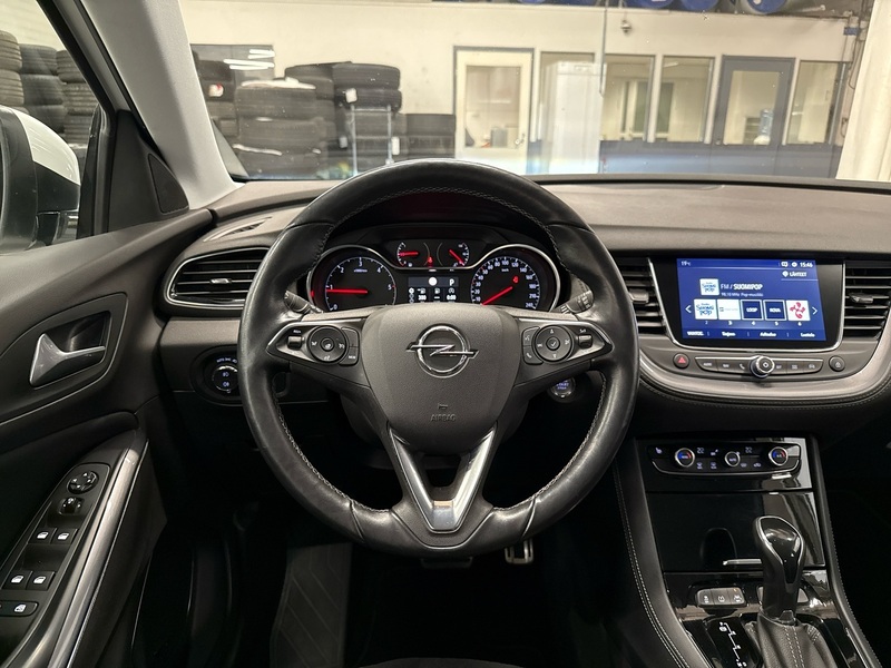 Opel Grandland X vaihtoauto