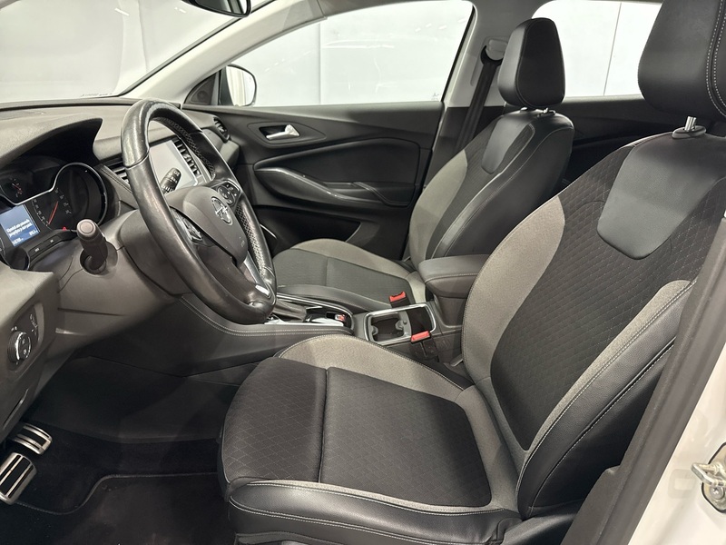 Opel Grandland X vaihtoauto