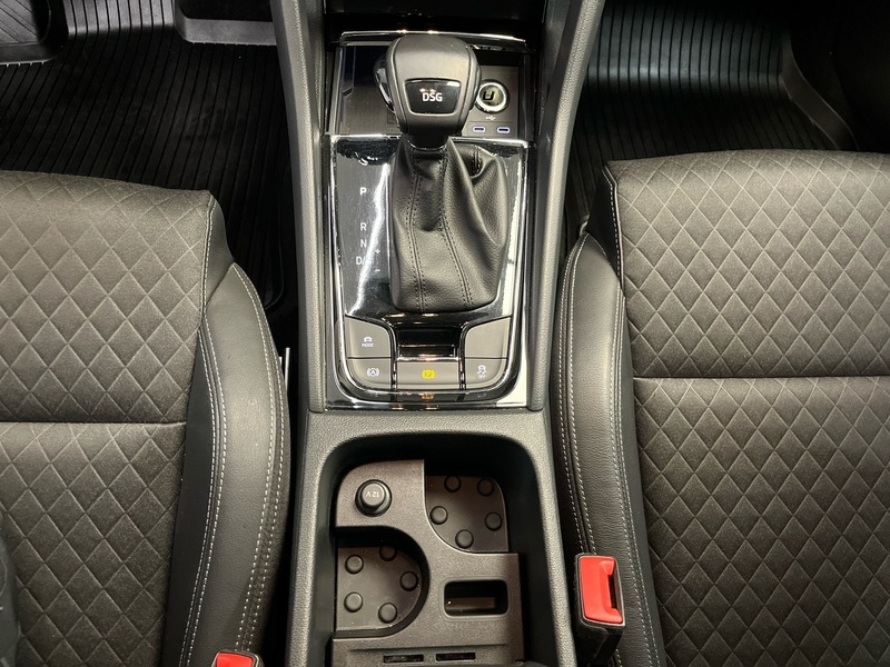 Skoda Karoq vaihtoauto