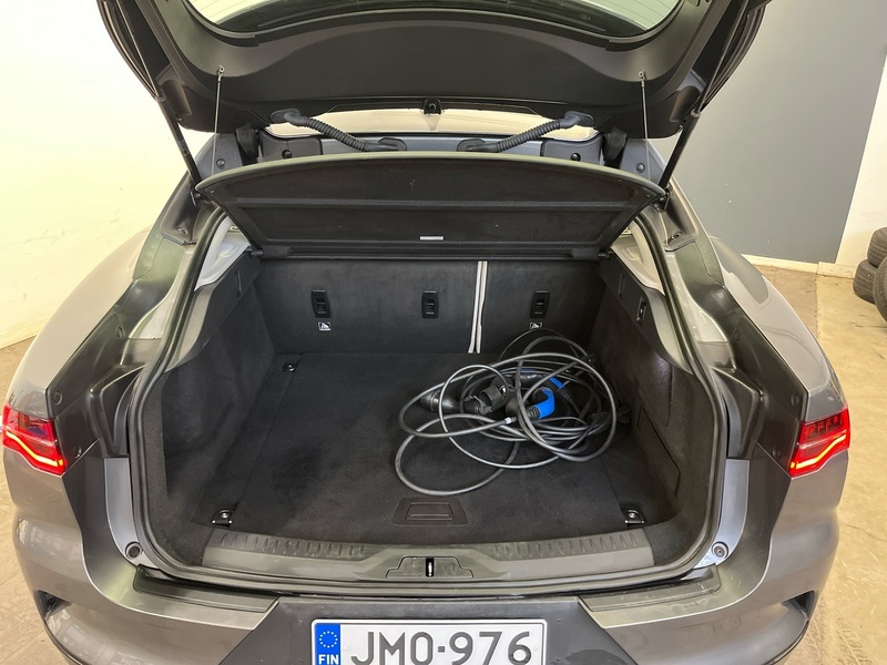 Jaguar I-PACE vaihtoauto