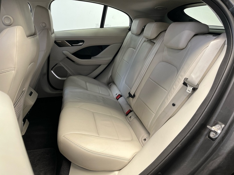 Jaguar I-PACE vaihtoauto