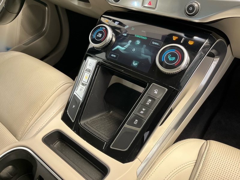 Jaguar I-PACE vaihtoauto