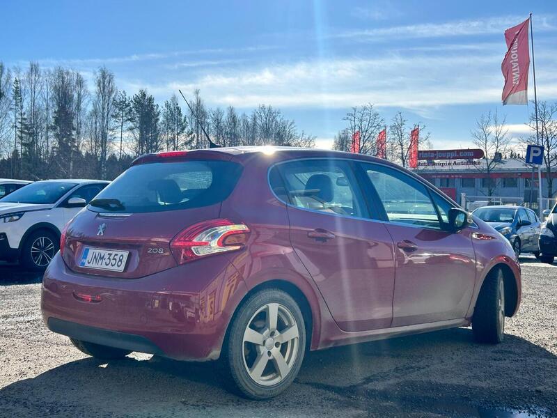 Peugeot 208 vaihtoauto