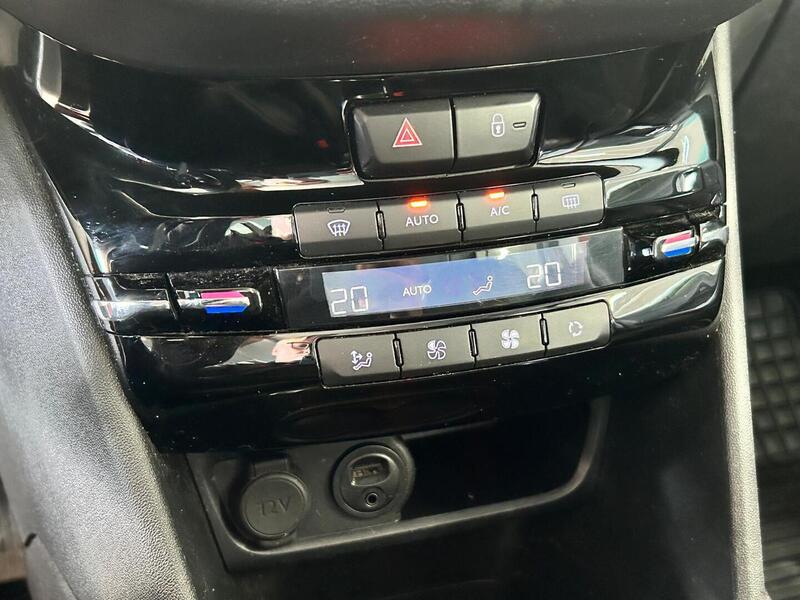 Peugeot 208 vaihtoauto