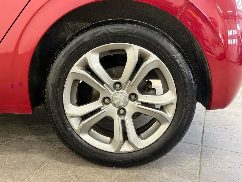 Peugeot 208 vaihtoauto