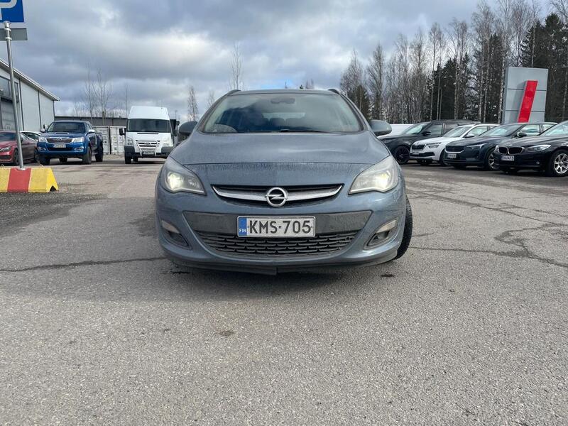 Opel Astra vaihtoauto
