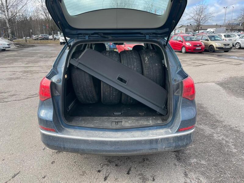 Opel Astra vaihtoauto