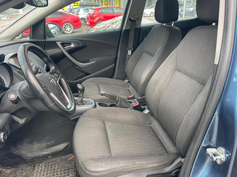 Opel Astra vaihtoauto