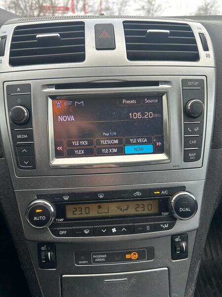 Toyota Avensis vaihtoauto