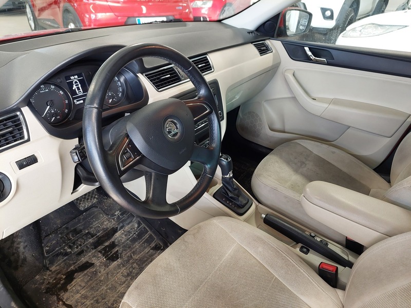 Skoda Rapid vaihtoauto