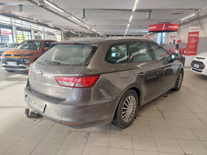 SEAT Leon ST vaihtoauto