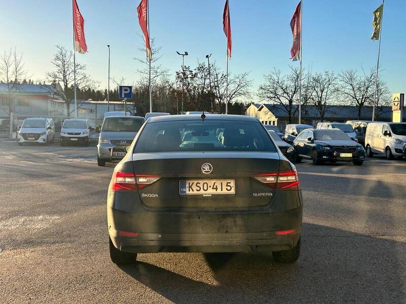 Skoda Superb vaihtoauto