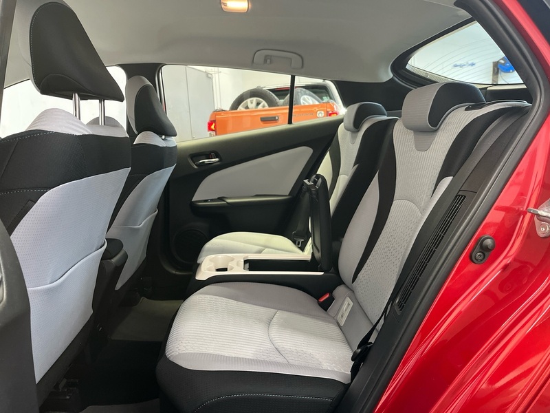 Toyota Prius Plug-in vaihtoauto