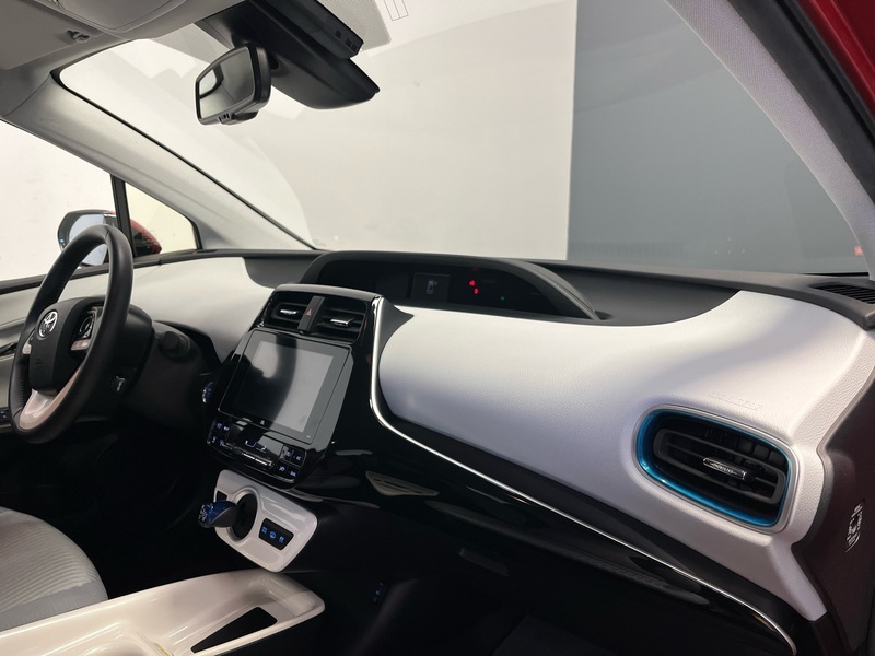 Toyota Prius Plug-in vaihtoauto