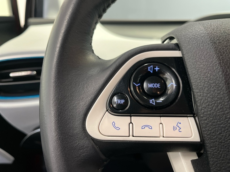 Toyota Prius Plug-in vaihtoauto