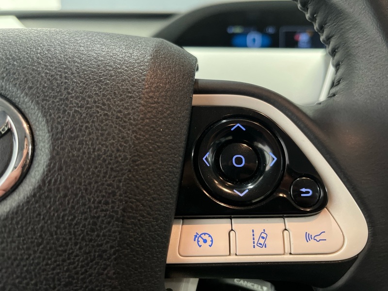 Toyota Prius Plug-in vaihtoauto