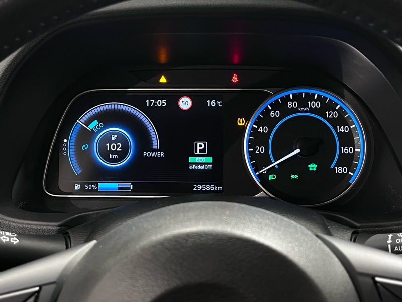 Nissan Leaf vaihtoauto