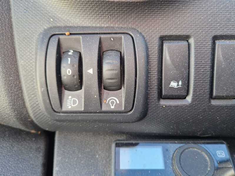 Renault Trafic vaihtoauto