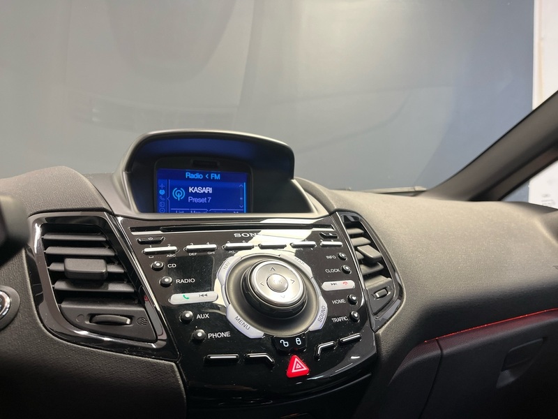 Ford Fiesta vaihtoauto