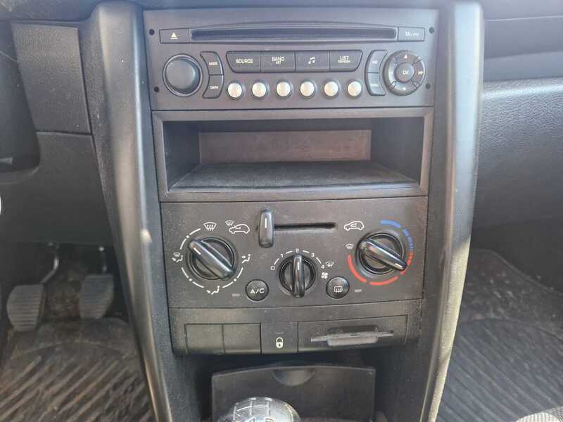 Peugeot 207 vaihtoauto