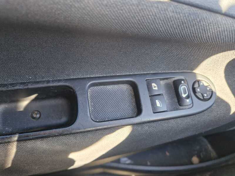 Peugeot 207 vaihtoauto