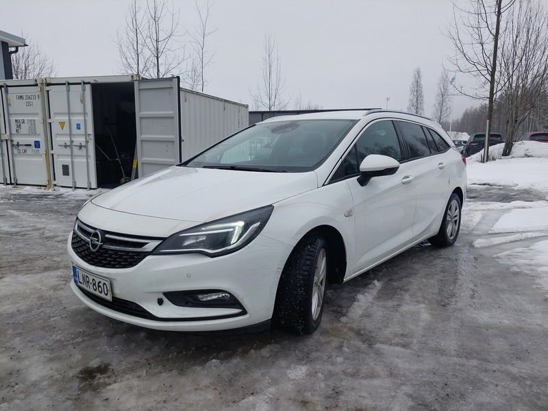 Opel Astra vaihtoauto