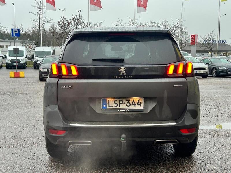 Peugeot 5008 vaihtoauto