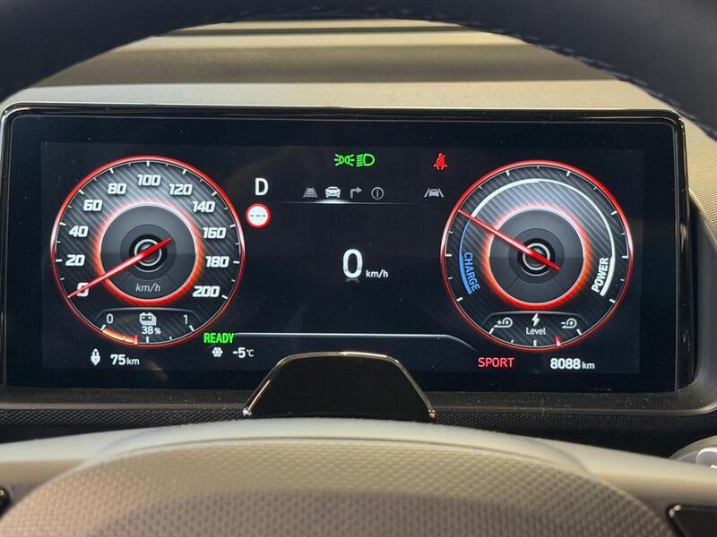 Hyundai INSTER vaihtoauto