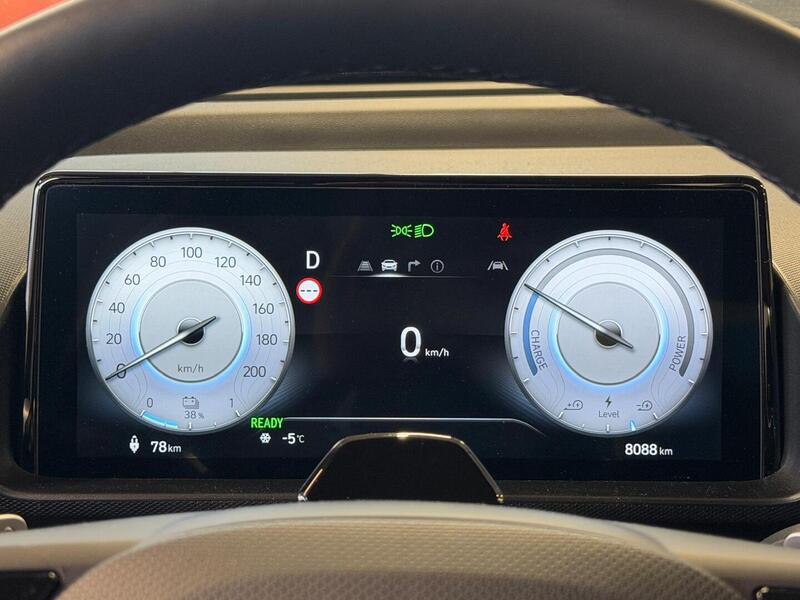 Hyundai INSTER vaihtoauto