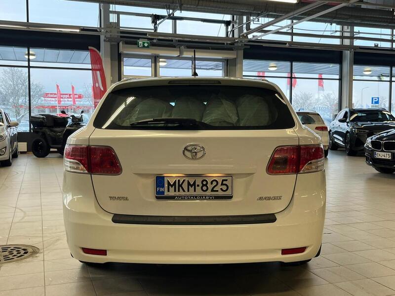 Toyota Avensis vaihtoauto