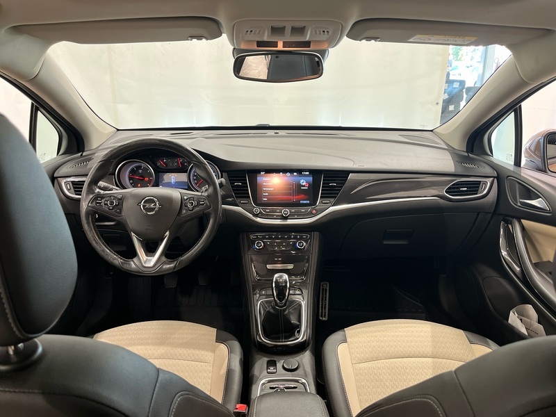 Opel Astra vaihtoauto