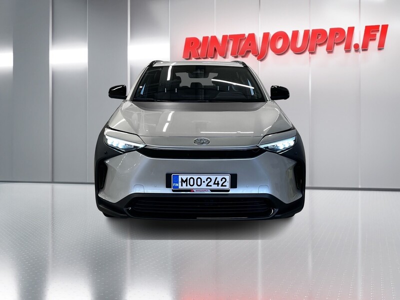 Toyota bZ4X vaihtoauto