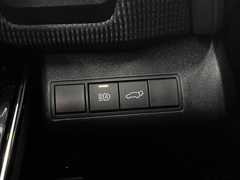 Toyota bZ4X vaihtoauto