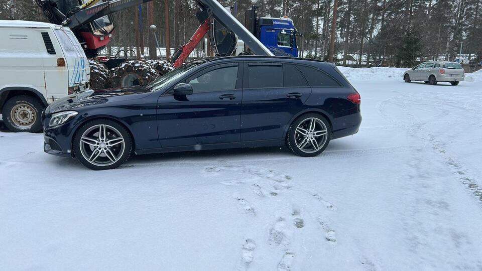 Mercedes-Benz C vaihtoauto