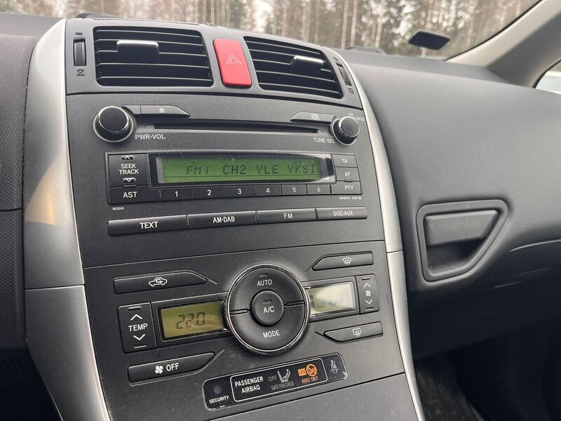 Toyota Auris vaihtoauto