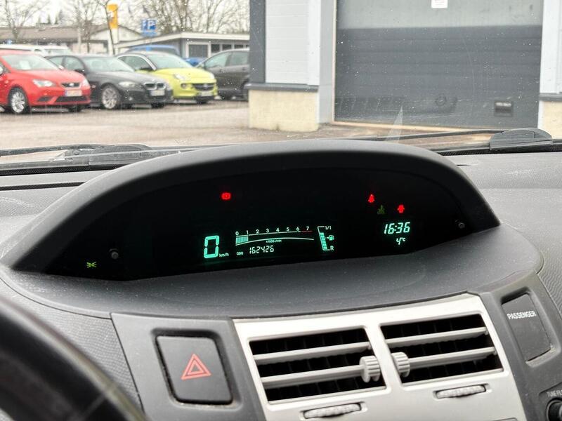 Toyota Yaris vaihtoauto