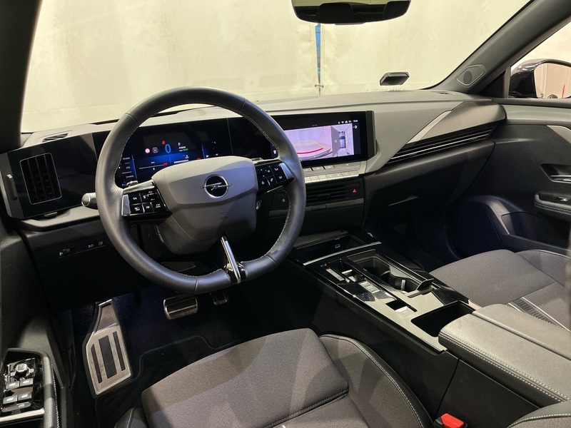 Opel Astra vaihtoauto