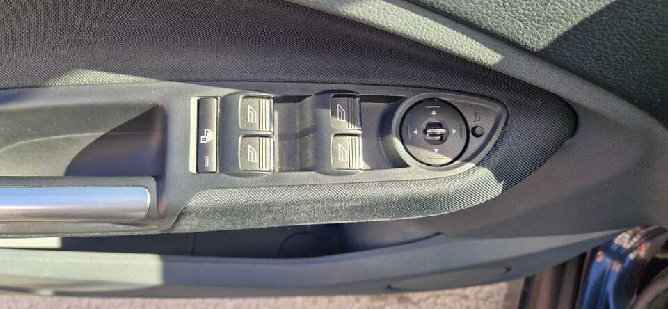 Ford C-MAX vaihtoauto