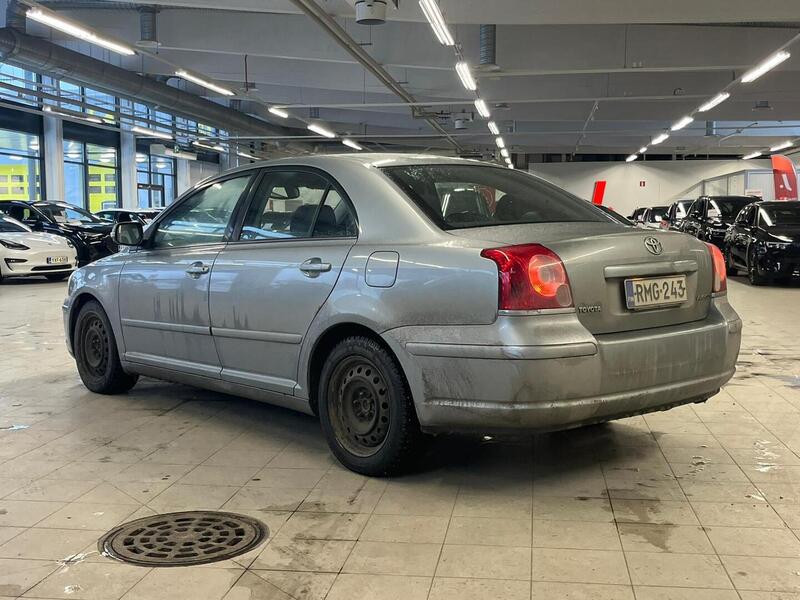 Toyota Avensis vaihtoauto