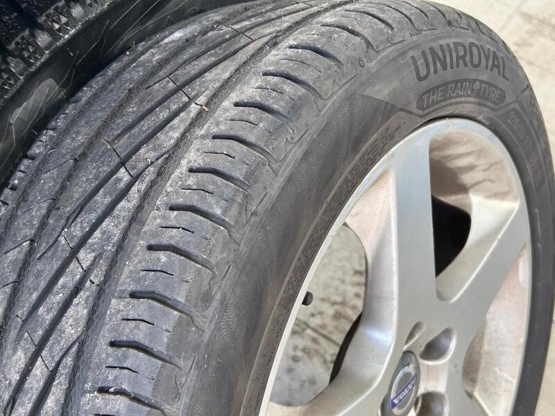 Volvo V70 vaihtoauto