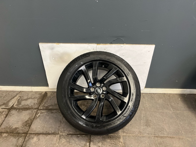 Land Rover Discovery vaihtoauto