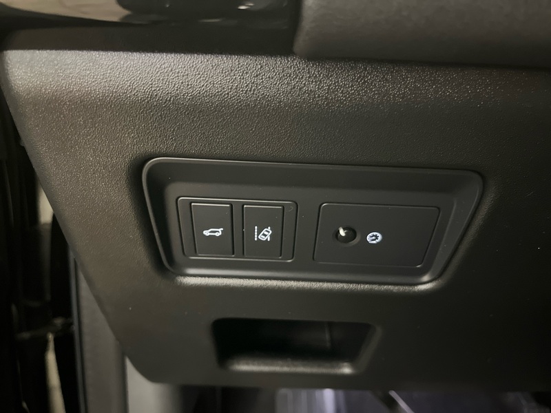 Land Rover Discovery vaihtoauto