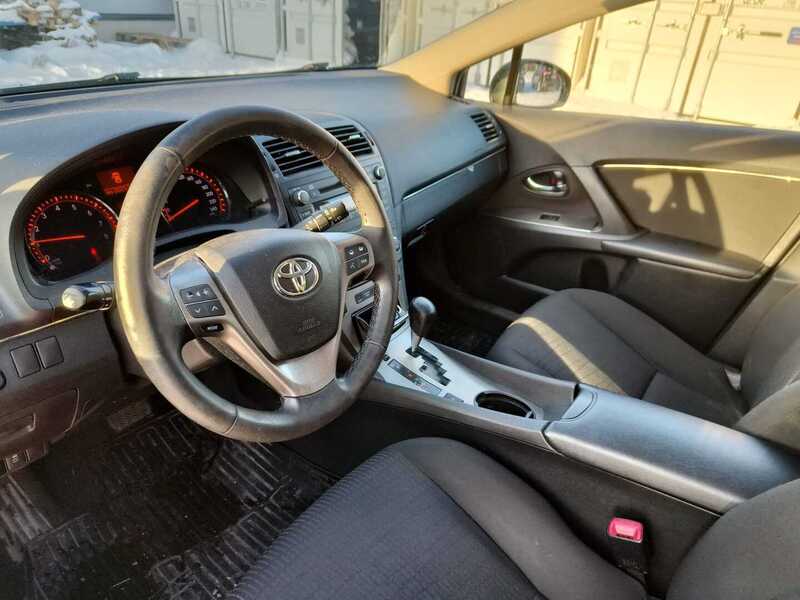 Toyota Avensis vaihtoauto