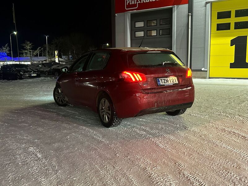 Peugeot 308 vaihtoauto