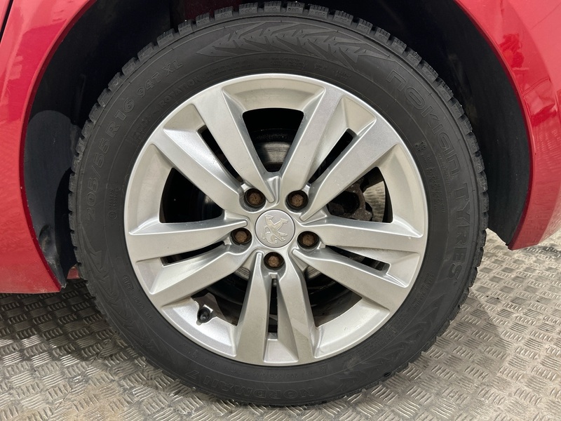 Peugeot 308 vaihtoauto