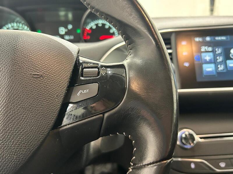 Peugeot 308 vaihtoauto