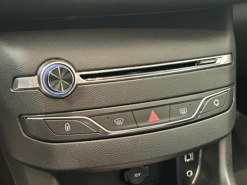 Peugeot 308 vaihtoauto