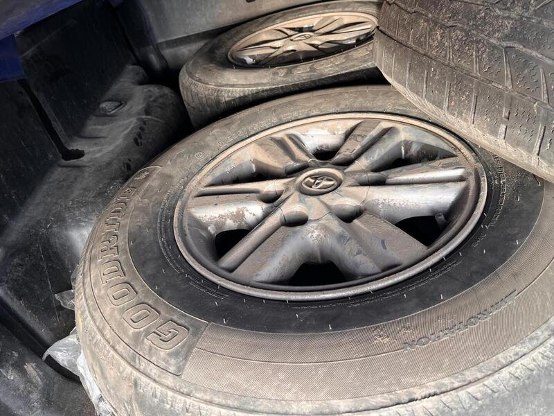 Toyota Hilux vaihtoauto