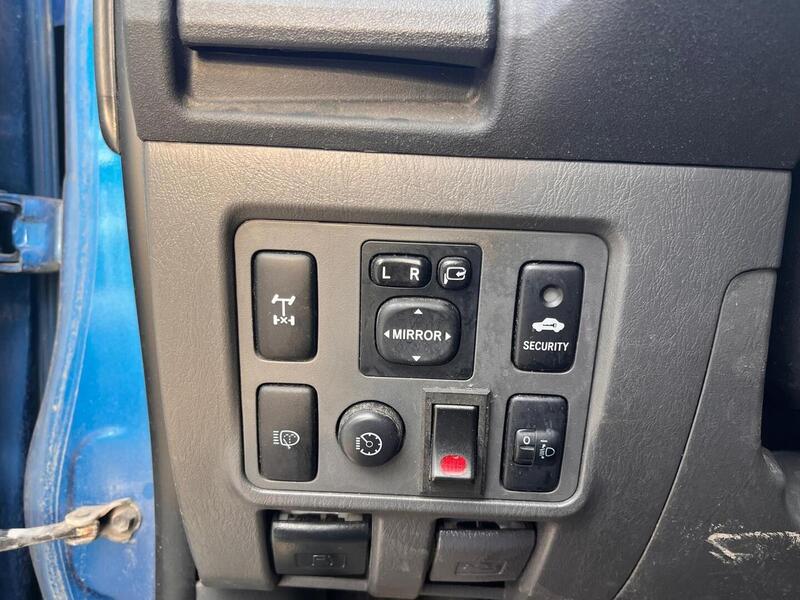 Toyota Hilux vaihtoauto